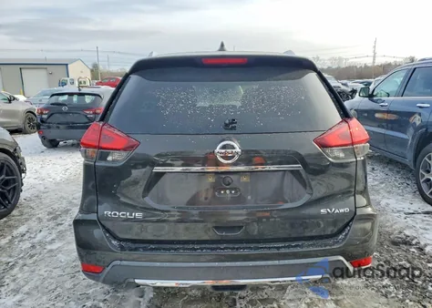 2017 Nissan Rogue S z USA, uszkodzony, nr VIN KNMAT2MV1HP582853